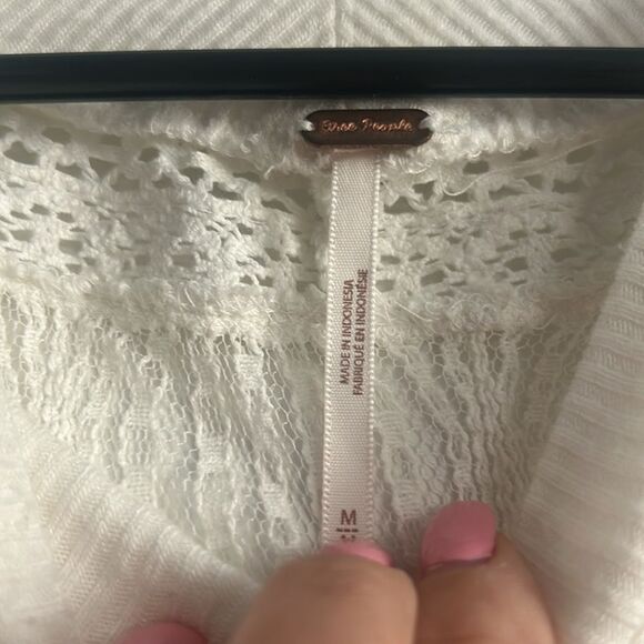 Free People Ivory Boho Lace Trim Thermal Top Size M - Picture 7 of 8